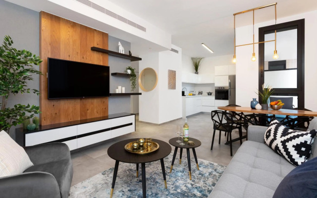 Chic 2BR in Carmelit by HolyGuest