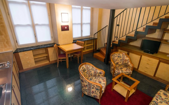 Le Petit Hotel