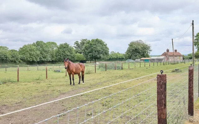 Host Stay Granary Barn