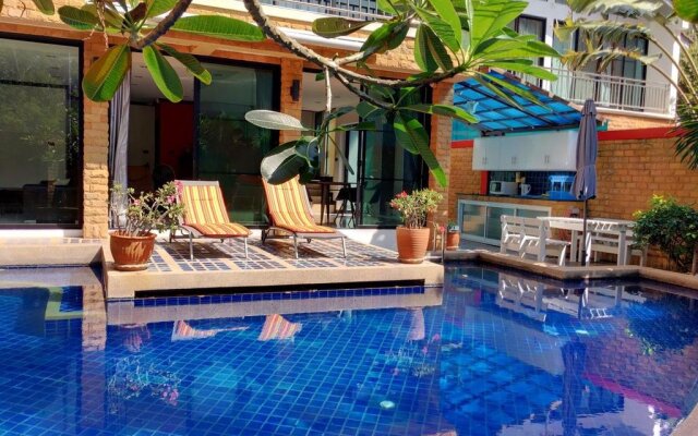 4poolvillas