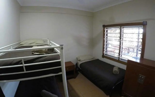 Kimberley Travellers Lodge - Hostel
