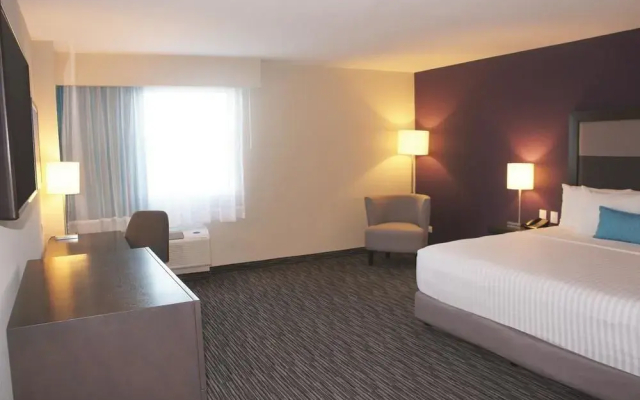 CHN Hotel Monterrey Aeropuerto, Trademark by Wyndham