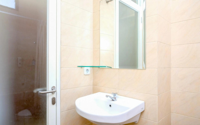 Sans Hotel Rajawali Surabaya