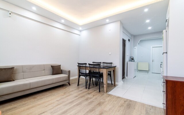 Modern Flat Close to Osmanbey Metro Station