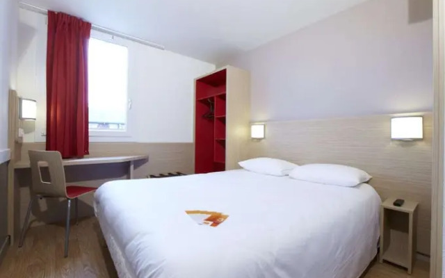 B&B Lyon Est Aeroport St Quentin Fallavie