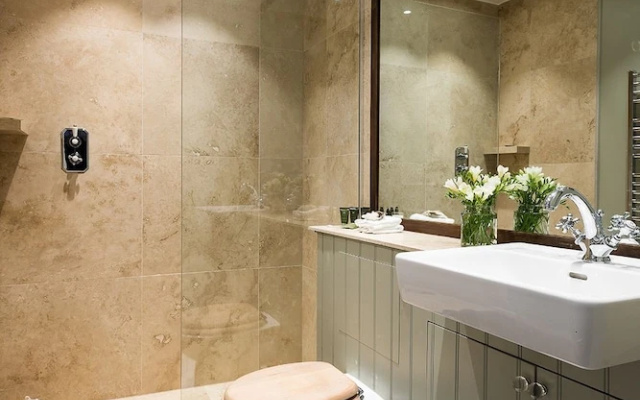 Traditional Exquisite 1BR near Hyde Park
