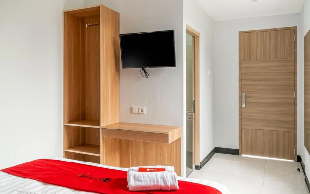 RedDoorz near Lippo Mall Puri