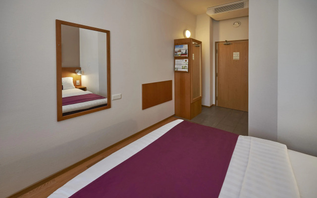 Holiday Inn Helsinki - Vantaa Airport by IHG