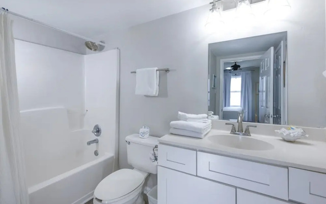 Tradewinds 806 2 Bedroom Condo