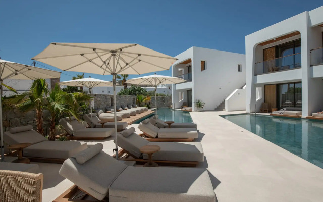 Nuca Mykonos