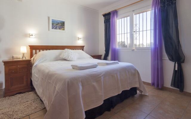 Villa - 3 Bedrooms with Pool and WiFi - 105021