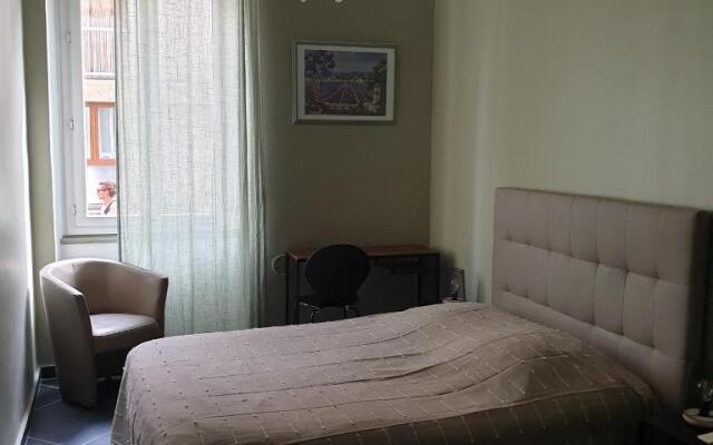 Appartement intra muros 8 personnes climatisé Wifi stationnement facile