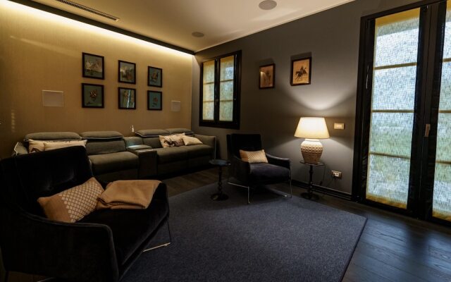 Charming Green and Blue Villa by Wonderful Italy