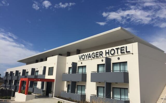 Voyager Motel