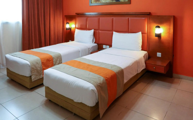 Wescott Plaza Hotel Apartment