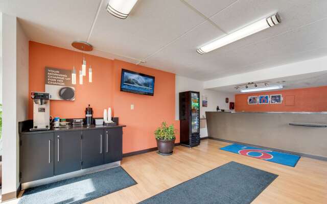 Motel 6 Kingston, TN