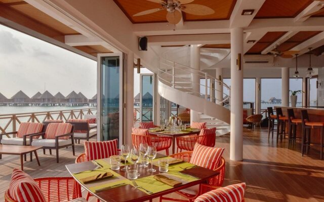 Mercure Maldives Kooddoo