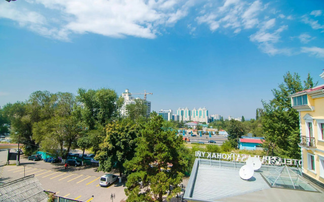 Parasat Hotel & Residence
