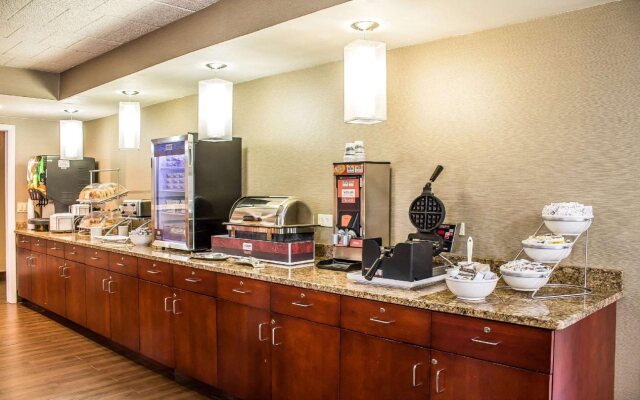 Holiday Inn Express Pittston - Scranton Airport by IHG