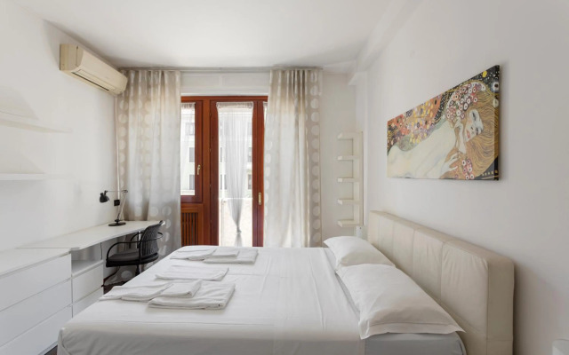 Beautiful Apartment next to Sempione and City Life - Teodorico