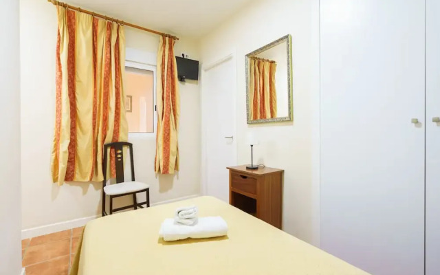 Hotel Carlos V by Viverestays