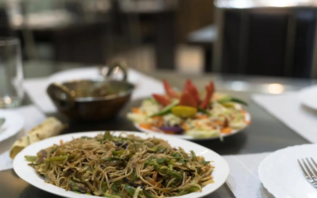 Magpie Mall Road Residency ( MG-MARG )