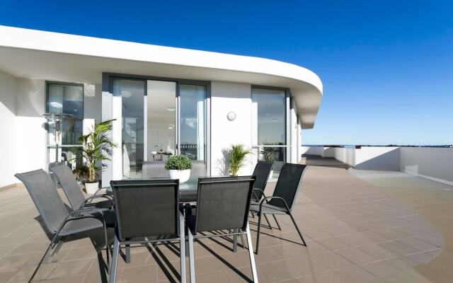 Palatial Penthouse Apartment - Phenomenal Views