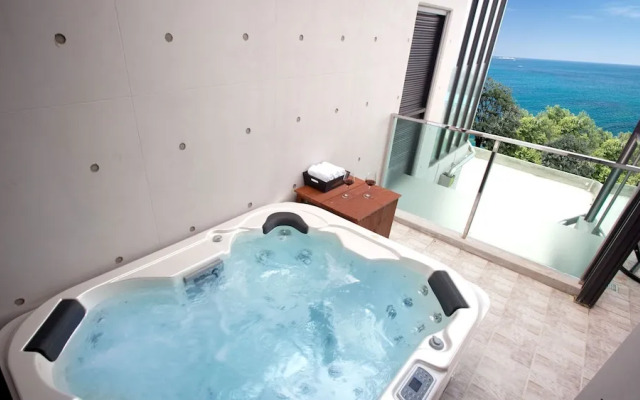 THEMARINE poolvilla&spa