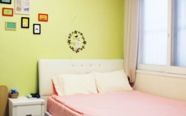 Tiara Guesthouse - Hostel