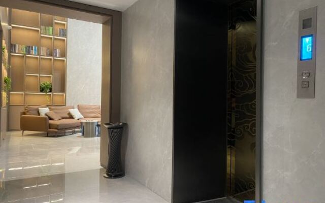 Yunjing Hotel (Luohe Shabei Dennis Convention and Exhibition Center)