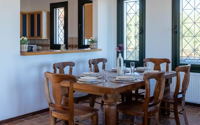 Aipeia Country House