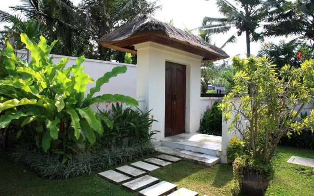 Villa Candi Kecil 1