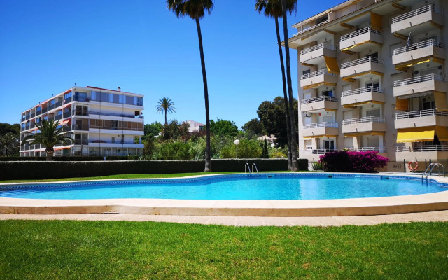 Acogedor apartamento frente al mar con piscina