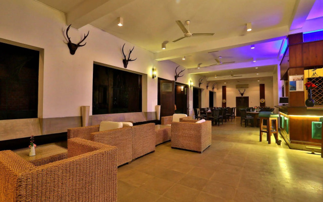 St. Lachlan Hotel & Suites