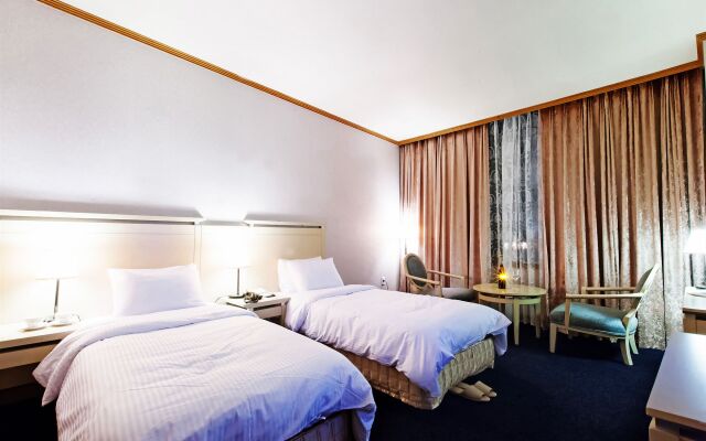 Queen Vell Hotel & Wedding