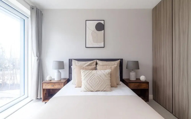 The River Thames Collection