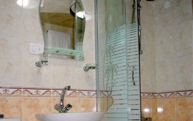 Cilicia Hotel