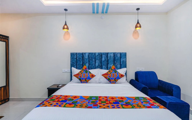 Fabhotel Grand Broholic