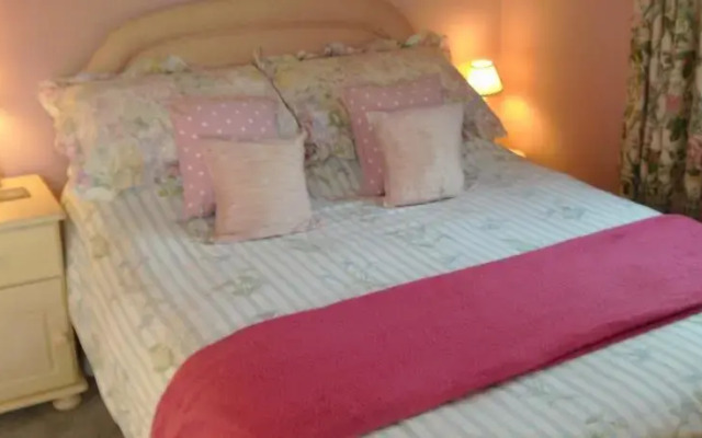 B&B Brookside Cottage