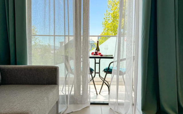 Аквамарин Апарт на проспекте Пионерский 20