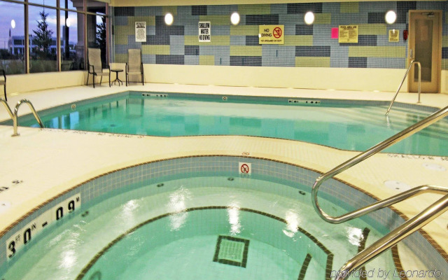 Holiday Inn Express & Suites Vaughan-Southwest by IHG