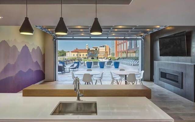 Apartments at 6105 Delmar Blvd