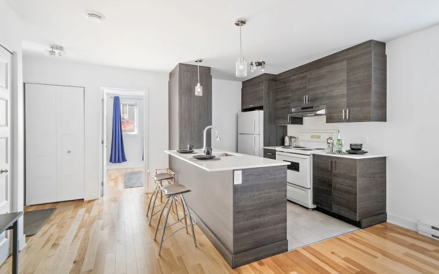 2251 Rue Lespérance