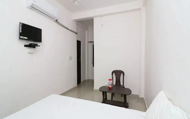 Kumbh Prayag Guest House by OYO Rooms