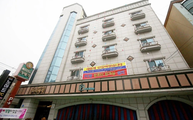 hotelImage