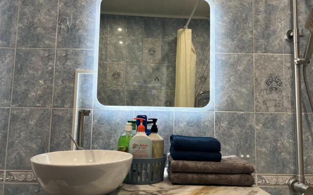 Katy Home (Кэти Хоум) на улице Азина