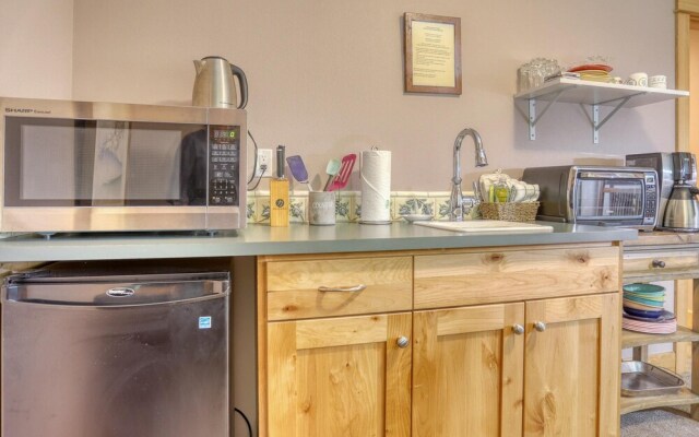 Riversong Retreat Guest Suite