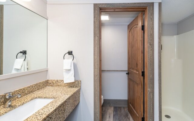 Mountainside Inn 213 1 Bedroom Condo by Alpine Lodging Telluride