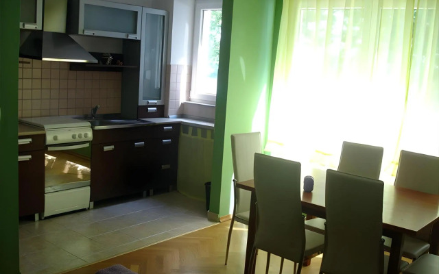 Apartments On Savi