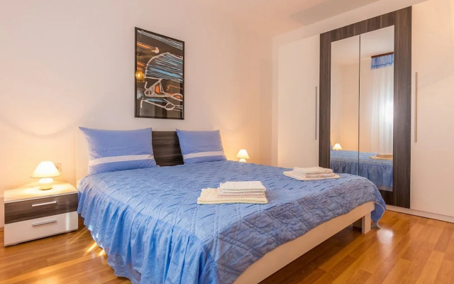 Comfortable Apartment With Terrace and Garden